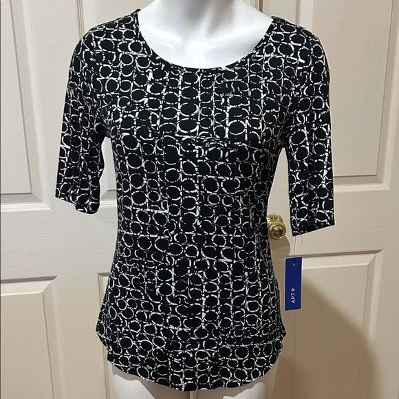 Apt. 9 Black and White Circle Pattern Blouse - Picture 1 of 5